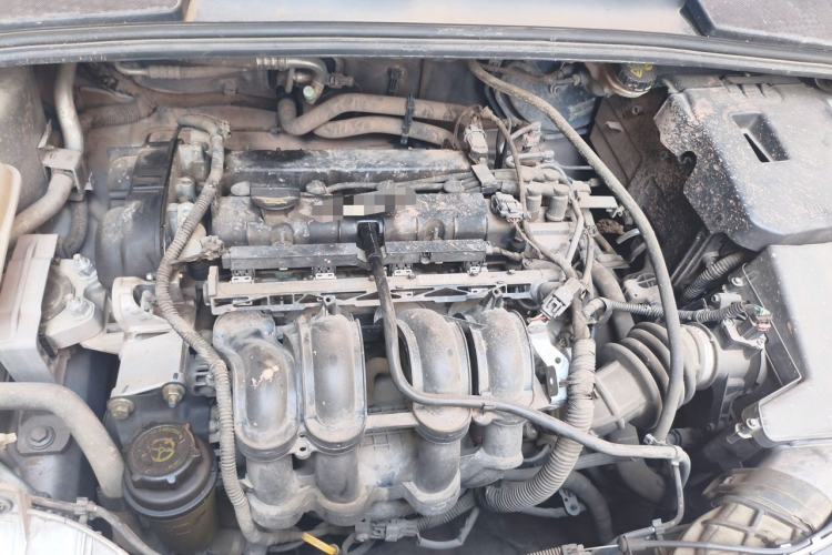 Used Ford Focus 2012 Sedan 1.6L Automatic Fashion Edition Engine Bay