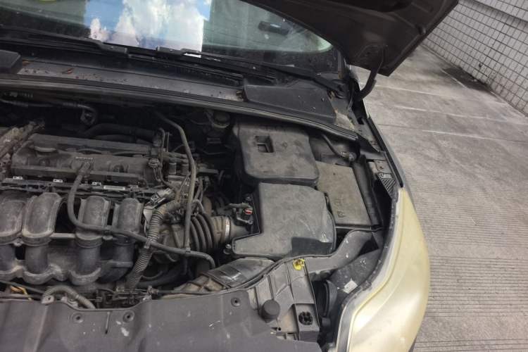 Used Ford Focus 2012 Sedan 1.6L Automatic Fashion Edition Engine Bay Left