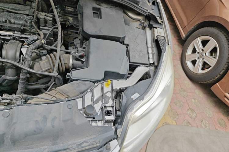 Used Ford Focus 2012 Hatchback 1.6L Manual Fashion Edition Engine Bay Left
