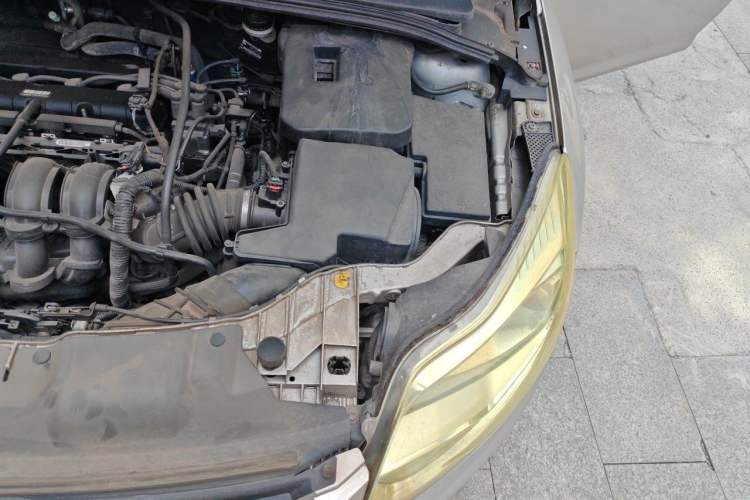 Used Ford Focus 2012 Sedan 1.6L Automatic Fashion Edition Engine Bay Left