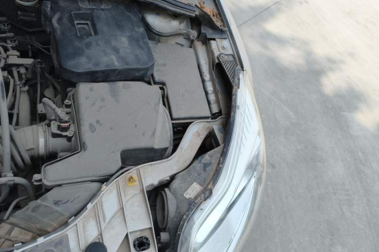 Used Ford Focus 2012 Sedan 1.6L Automatic Fashion Edition Engine Bay Left