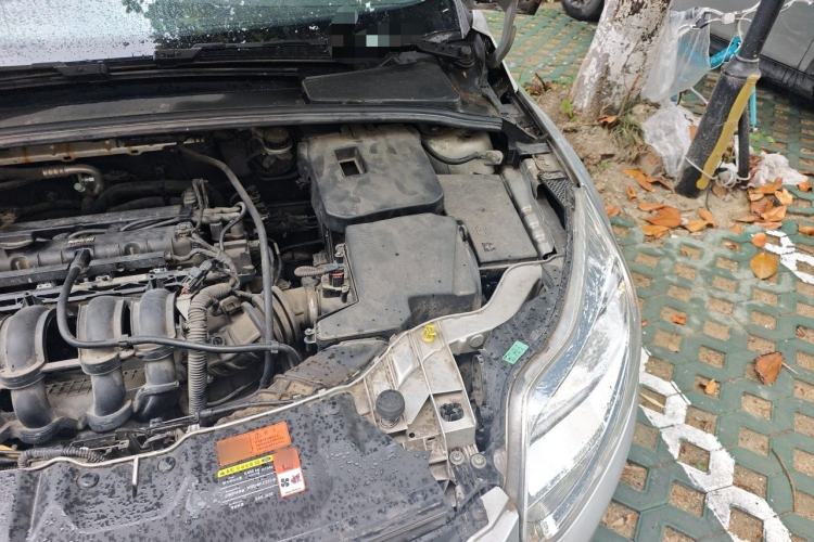 Used Ford Focus 2012 Hatchback 1.6L Manual Comfort Model Engine Bay Left