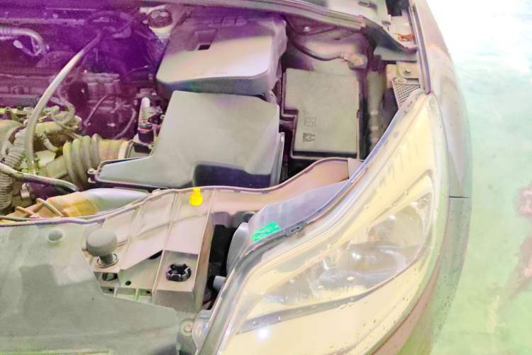 Used Ford Focus 2012 Sedan 1.6L Automatic Comfort Model Engine Bay Left