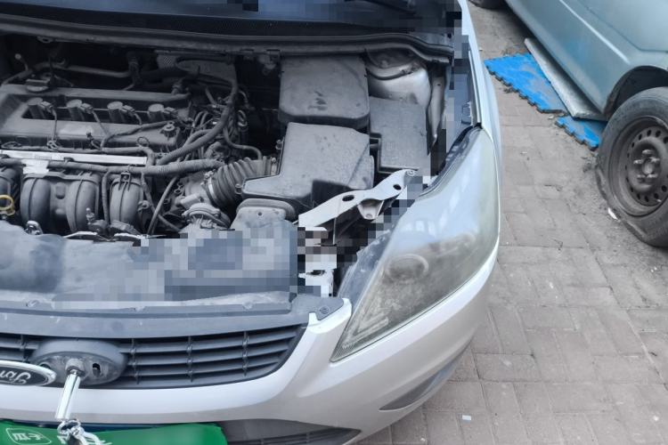 Used Ford Focus 2012 Sedan Classic 1.8L Automatic Fashion Edition Engine Bay Left