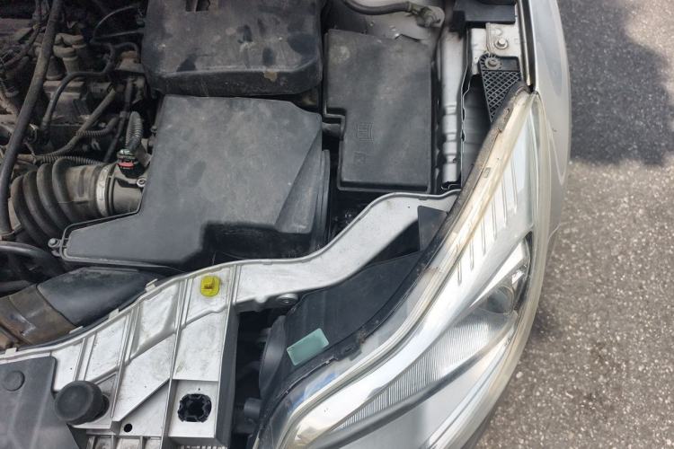 Used Ford Focus 2012 Hatchback 1.6L Automatic Fashion Edition Engine Bay Left