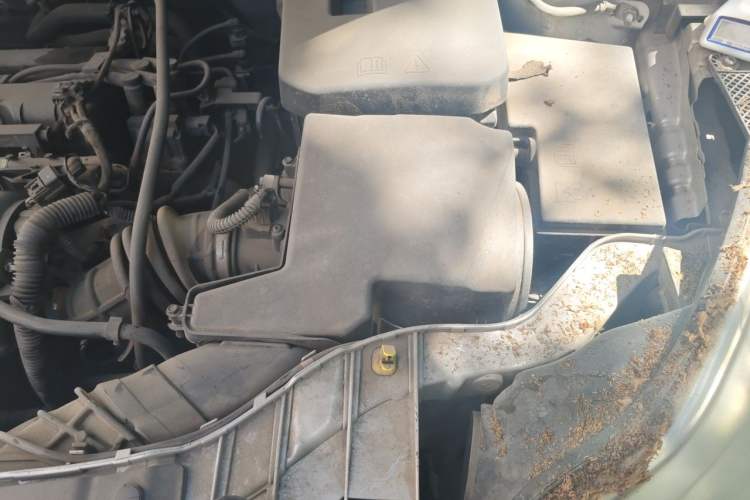 Used Ford Focus 2012 Sedan 1.6L Automatic Comfort Model Engine Bay Left