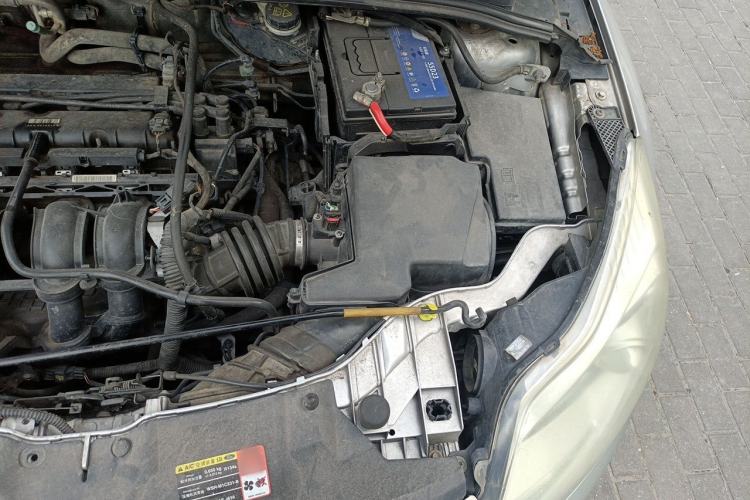 Used Ford Focus 2012 Sedan 1.6L Automatic Fashion Edition Engine Bay Left