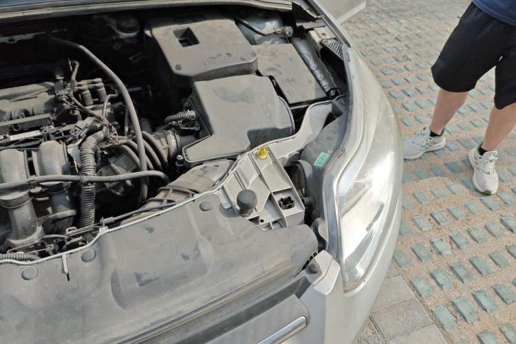 Used Ford Focus 2012 Sedan 1.6L Automatic Fashion Edition Engine Bay Left
