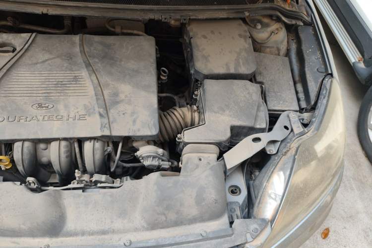 Used Ford Focus 2012 Hatchback Classic 1.8L Automatic Base Model Engine Bay Left