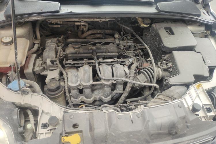 Used Ford Focus 2012 Sedan 1.6L Automatic Fashion Edition Engine Bay