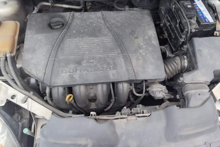 Used Ford Focus 2012 Sedan Classic 1.8L Manual Fashion Edition Engine Bay