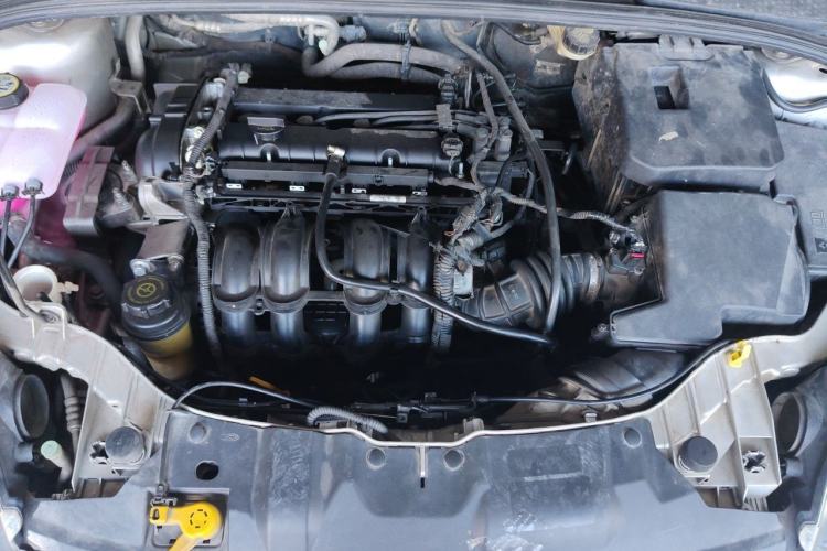 Used Ford Focus 2012 Hatchback 1.6L Automatic Fashion Edition Engine Bay
