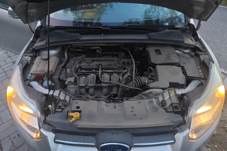 Used Ford Focus 2012 Hatchback 1.6L Manual Fashion Edition Engine Bay
