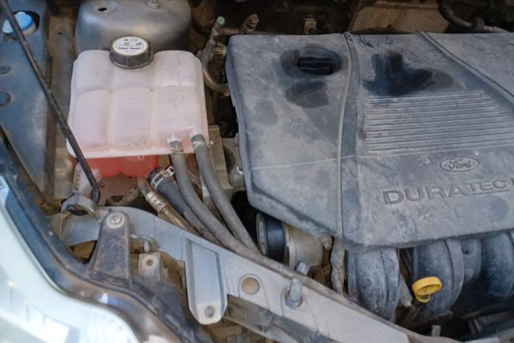 Used Ford Focus 2012 Sedan Classic 1.8L Automatic Fashion Edition Engine Bay Right