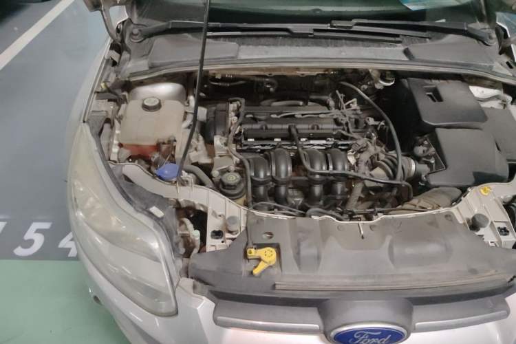 Used Ford Focus 2012 Sedan 1.6L Automatic Fashion Edition Engine Bay Right