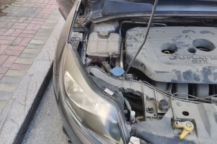Used Ford Focus 2012 Hatchback 2.0L Manual Luxury Sport Model Engine Bay Right