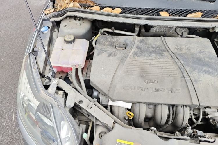 Used Ford Focus 2012 Hatchback Classic 1.8L Automatic Base Model Engine Bay Right