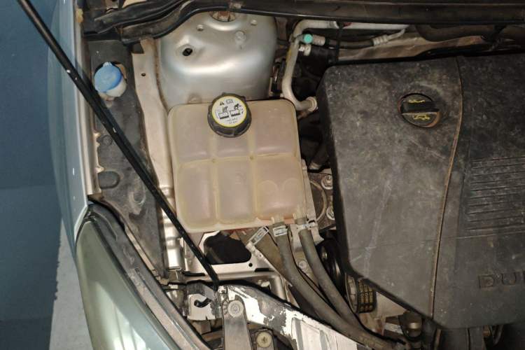 Used Ford Focus 2012 Hatchback Classic 1.8L Automatic Fashion Edition Engine Bay Right