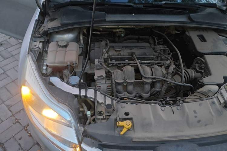 Used Ford Focus 2012 Hatchback 1.6L Manual Fashion Edition Engine Bay Right