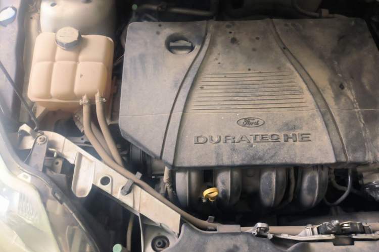 Used Ford Focus 2012 Sedan Classic 1.8L Automatic Base Model Engine Bay Right