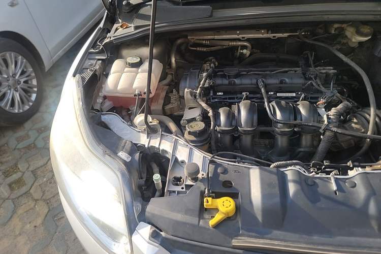 Used Ford Focus 2012 Sedan 1.6L Automatic Fashion Edition Engine Bay Right