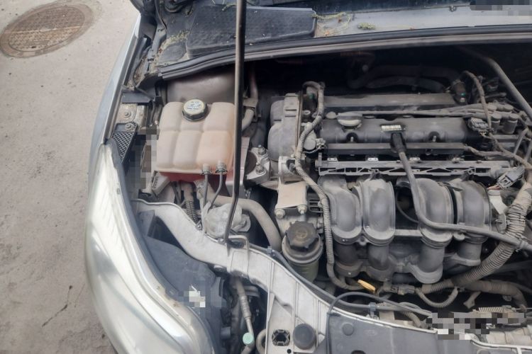Used Ford Focus 2012 Hatchback 1.6L Automatic Comfort Model Engine Bay Right