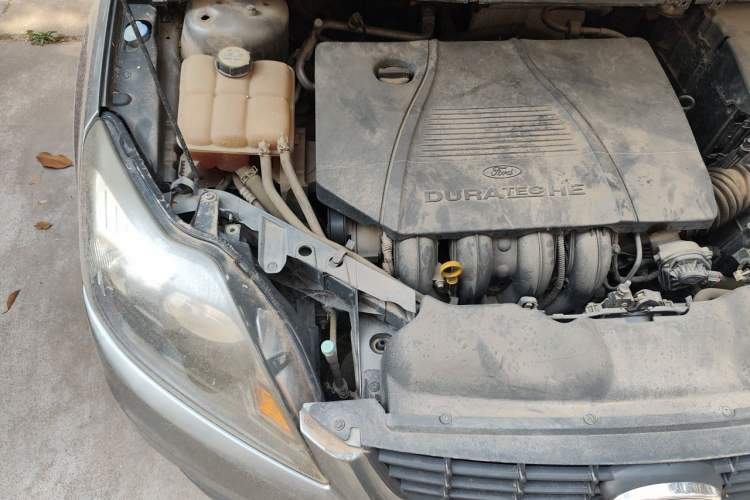 Used Ford Focus 2012 Hatchback Classic 1.8L Automatic Base Model Engine Bay Right
