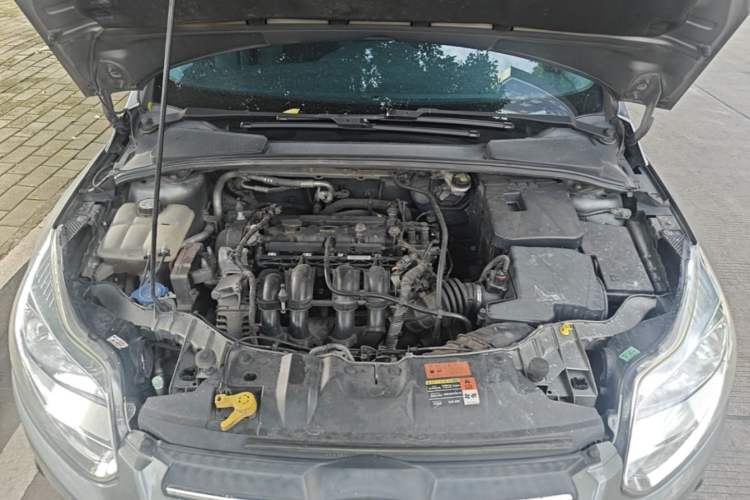 Used Ford Focus 2012 Sedan 1.6L Manual Comfort Model Engine Bay