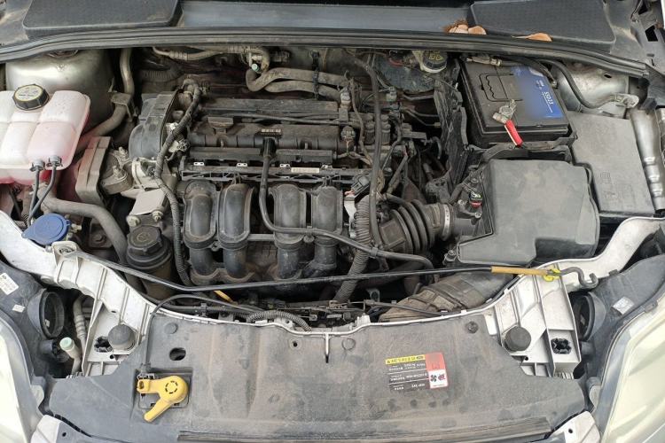 Used Ford Focus 2012 Sedan 1.6L Automatic Fashion Edition Engine Bay