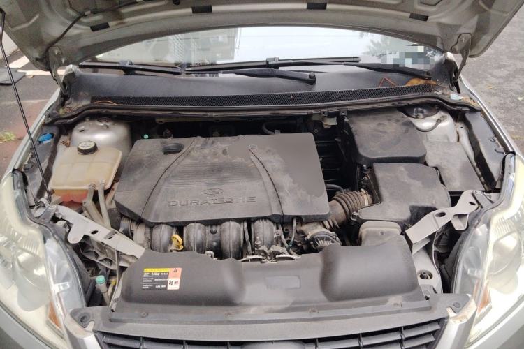 Used Ford Focus 2012 Sedan Classic 1.8L Manual Fashion Edition Engine Bay