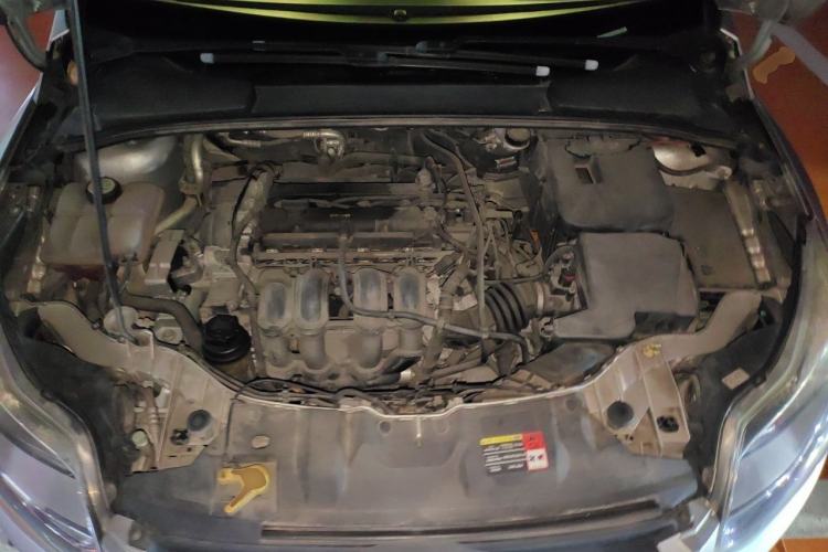 Used Ford Focus 2012 Sedan 1.6L Automatic Fashion Edition Engine Bay