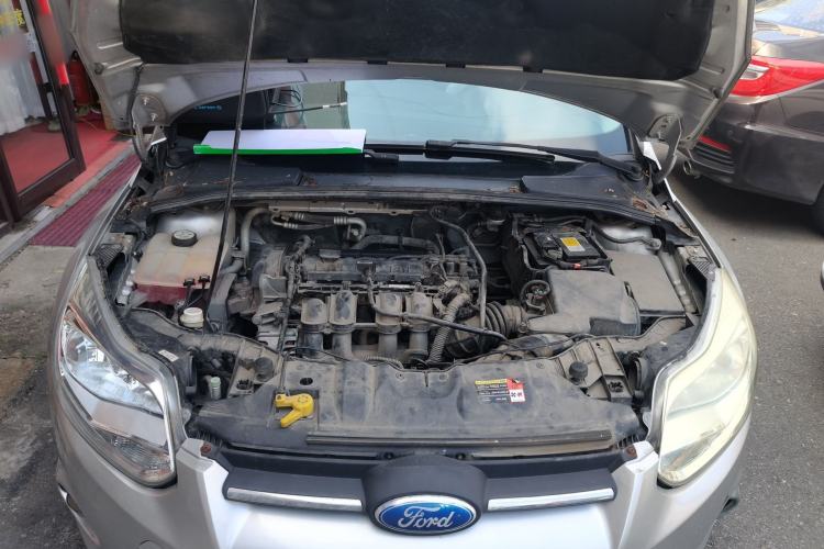 Used Ford Focus 2012 Sedan 1.6L Manual Fashion Edition Engine Bay
