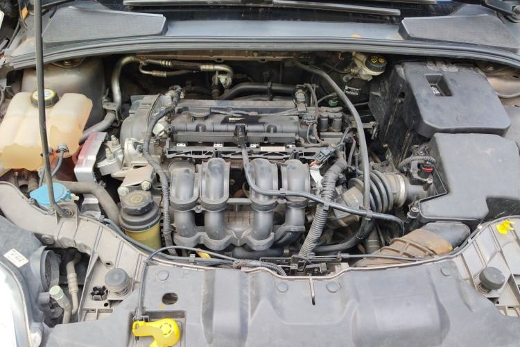 Used Ford Focus 2012 Sedan 1.6L Automatic Fashion Edition Engine Bay