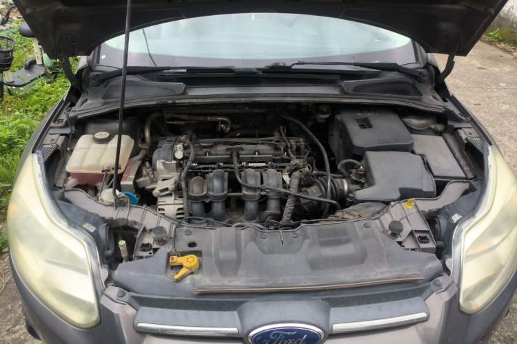 Used Ford Focus 2012 Sedan 1.6L Manual Comfort Model Engine Bay