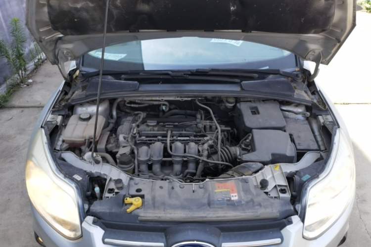 Used Ford Focus 2012 Sedan 1.6L Automatic Comfort Model Engine Bay