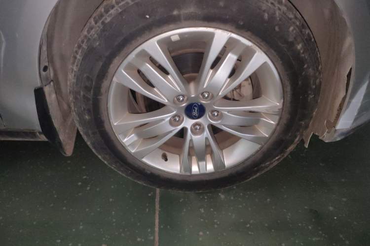 Used Ford Focus 2012 Sedan 1.6L Manual Comfort Model Exterior 1