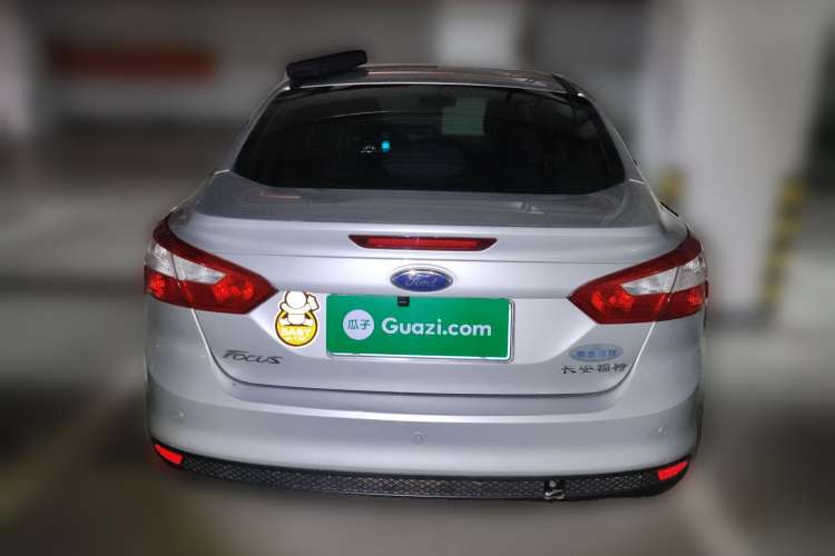 Used Ford Focus 2012 Sedan 1.6L Manual Fashion Edition Exterior 4