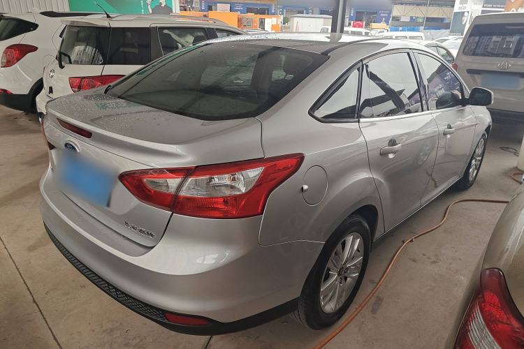 Used Ford Focus 2012 Sedan 1.6L Manual Comfort Model Exterior 5