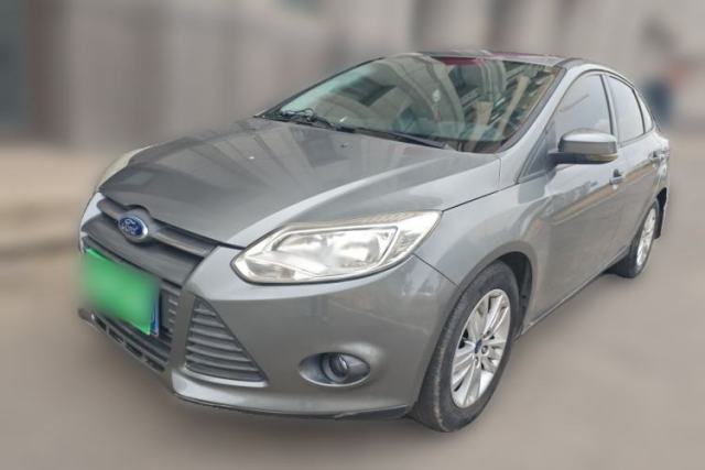 Ojetý Ford Focus 2012 Sedan 1.6L Manual Comfort Model