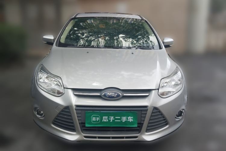 Used Ford Focus 2012 Sedan 1.6L Manual Fashion Edition Front