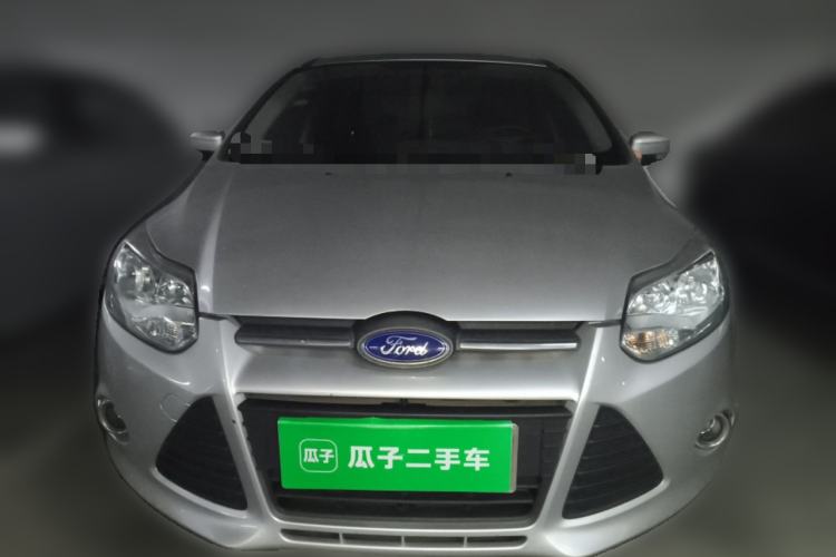 Used Ford Focus 2012 Hatchback 1.6L Manual Fashion Edition Front