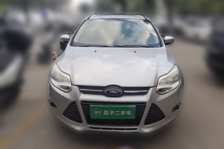 Used Ford Focus 2012 Hatchback 1.6L Manual Fashion Edition Front