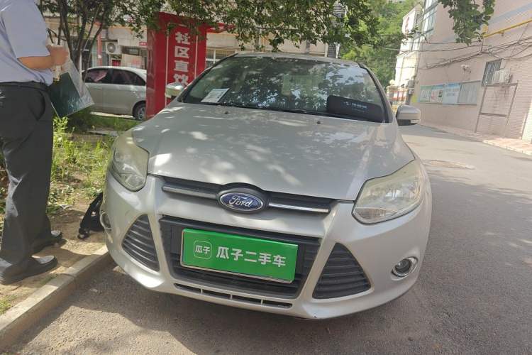 Used Ford Focus 2012 Sedan 1.6L Automatic Fashion Edition Front