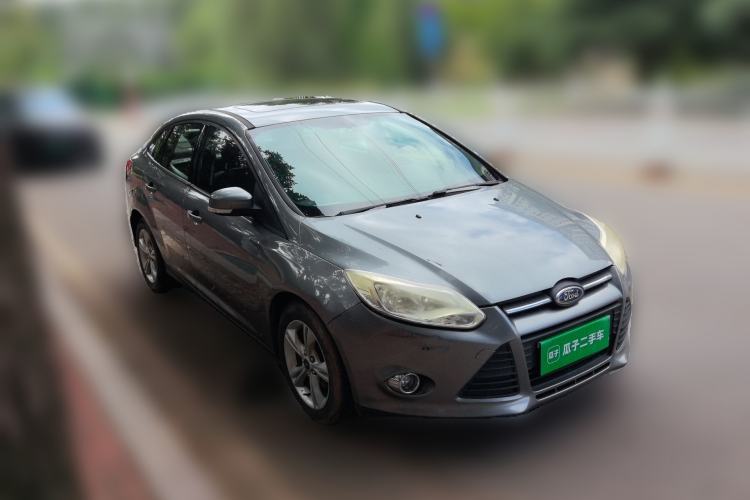 Used Ford Focus 2012 Sedan 1.6L Automatic Fashion Edition Front Right 45 Deg