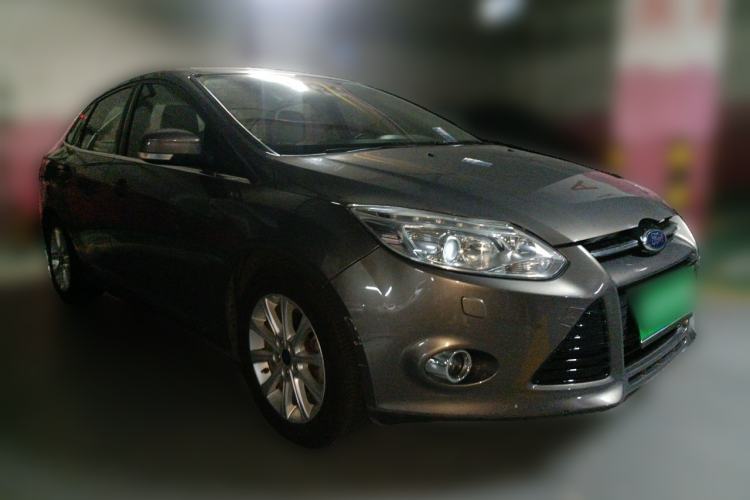 Used Ford Focus 2012 Sedan 2.0L Automatic Flagship Model Front Right 45 Deg