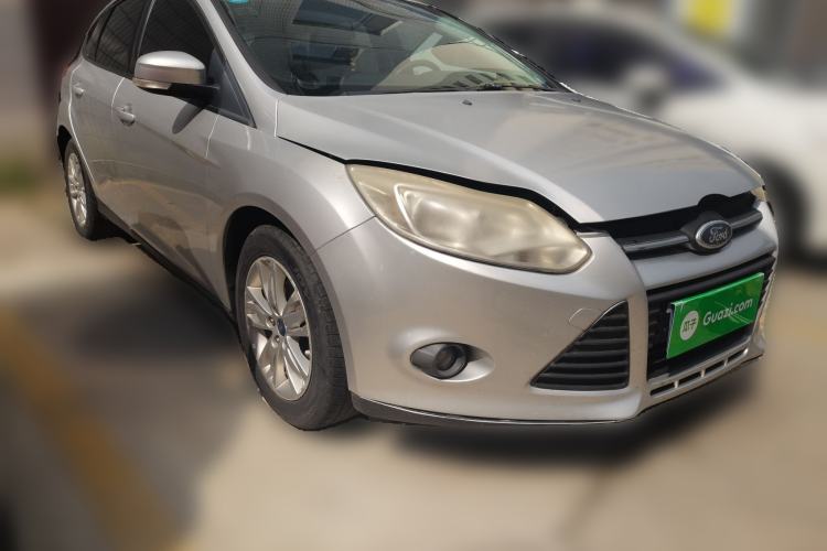 Used Ford Focus 2012 Hatchback 1.6L Manual Comfort Model Front Right 45 Deg