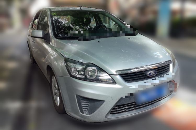 Used Ford Focus 2012 Hatchback Classic 1.8L Manual Base Model Front Right 45 Deg