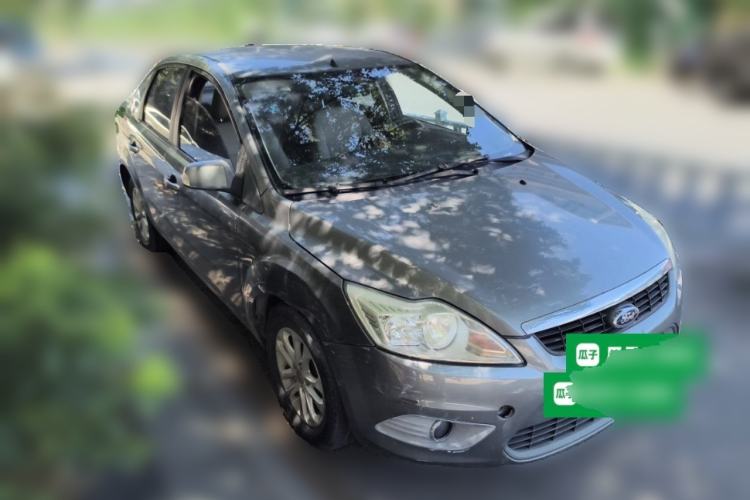 Used Ford Focus 2012 Sedan Classic 1.8L Automatic Base Model Front Right 45 Deg