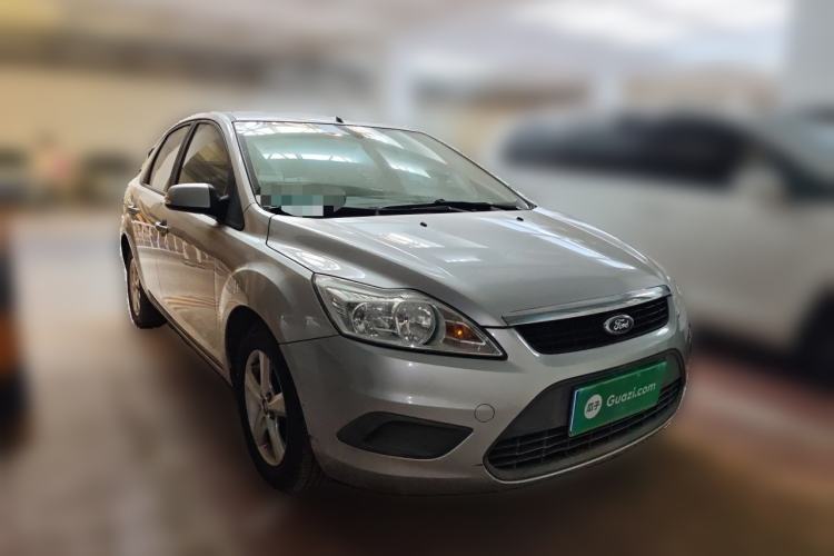 Used Ford Focus 2012 Sedan Classic 1.8L Manual Base Model Front Right 45 Deg