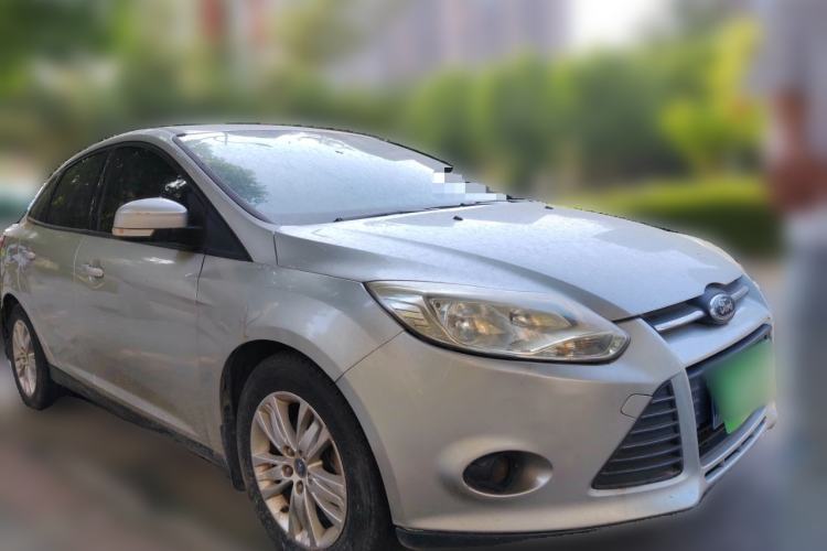 Used Ford Focus 2012 Sedan 1.6L Manual Comfort Model Front Right 45 Deg